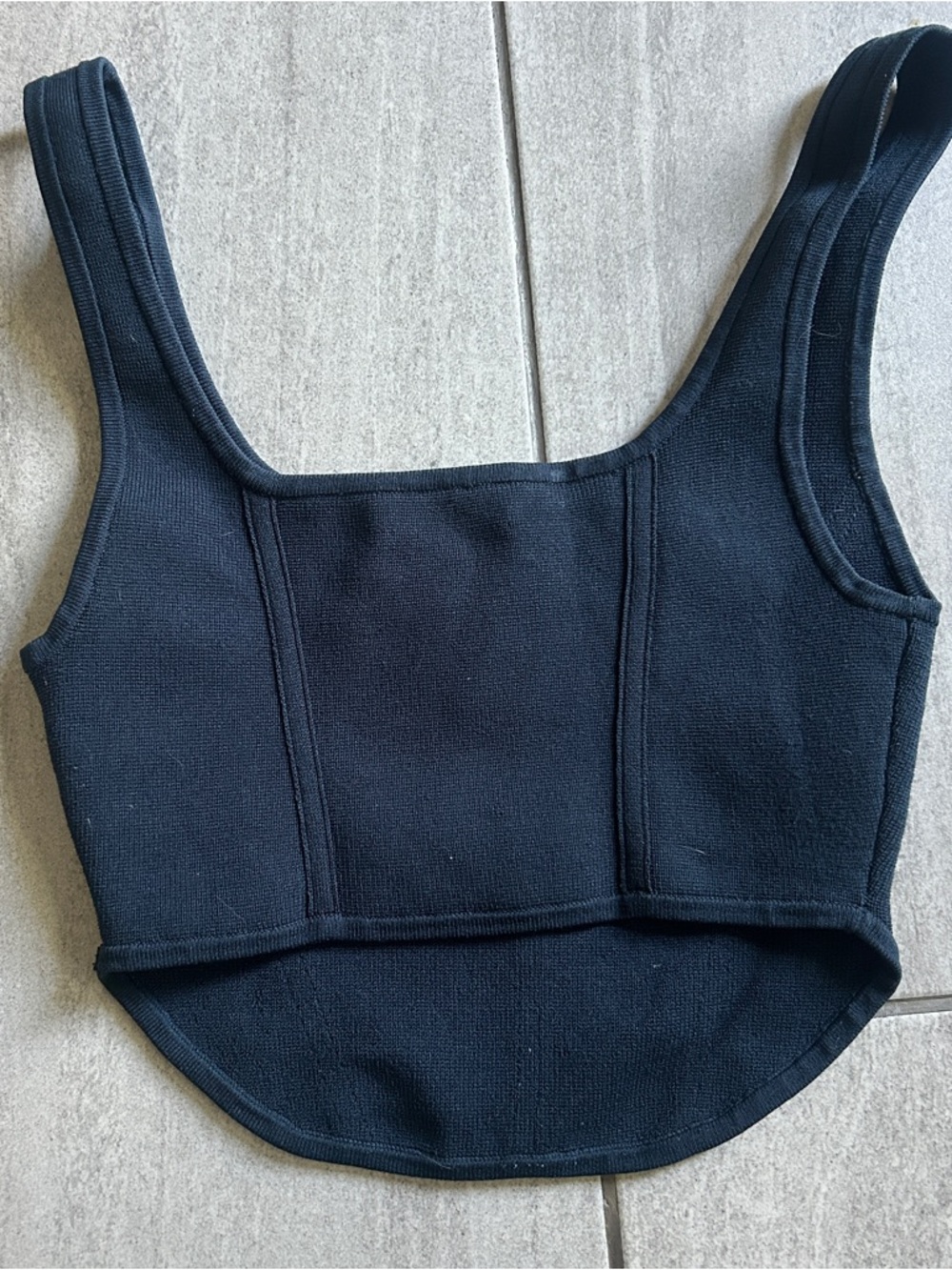 Babaton Charcoal Square-Neck Cropped Tank - Picture 5 of 7